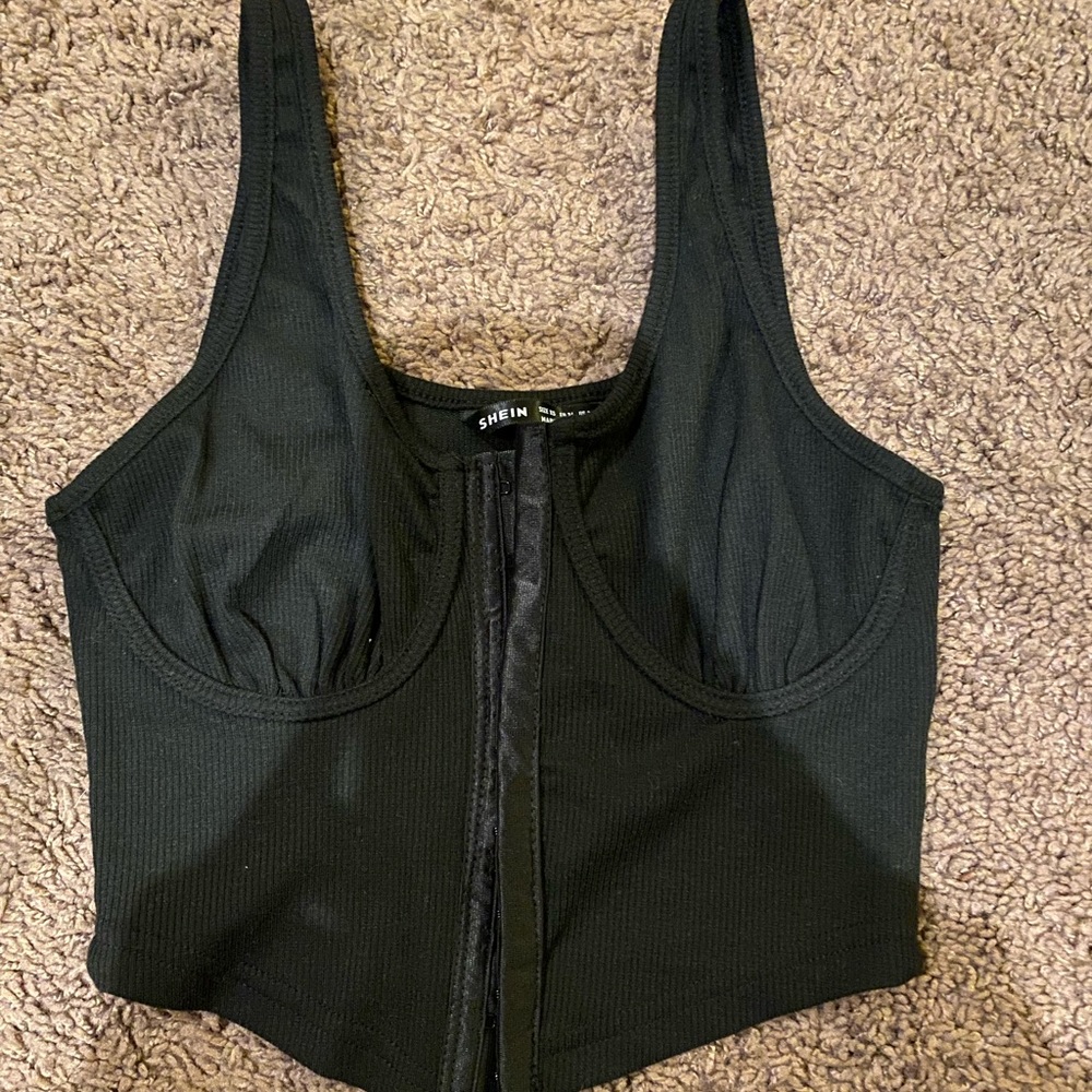crop top